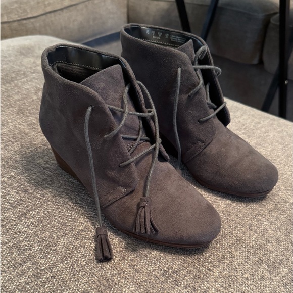 Dr. Scholl's Charcoal Ankle Booties - Picture 1 of 10